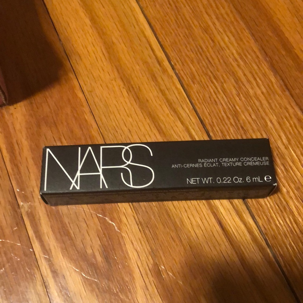 NARS radiant creamy concealer